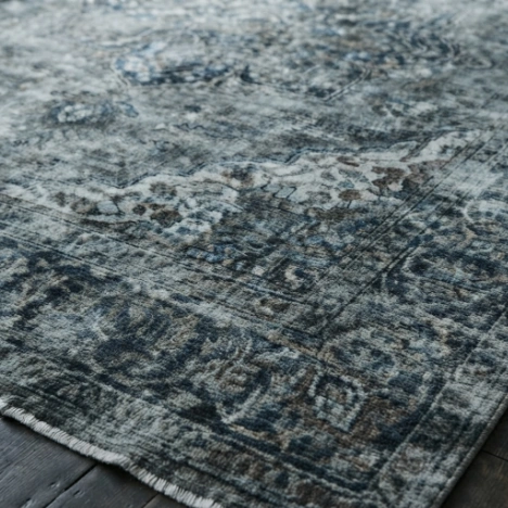Hand-Tufted Persian Carpet - Image 2
