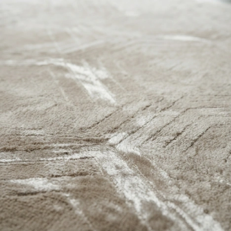 Hand Tufted Wool and Viscose Rugs - Image 2